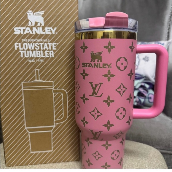 Stanley Pink 40oz Tumbler with Gold Accents. New. - Picture 8 of 8